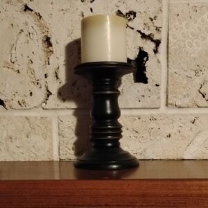 Black Accent Candle Holder with Classic Design